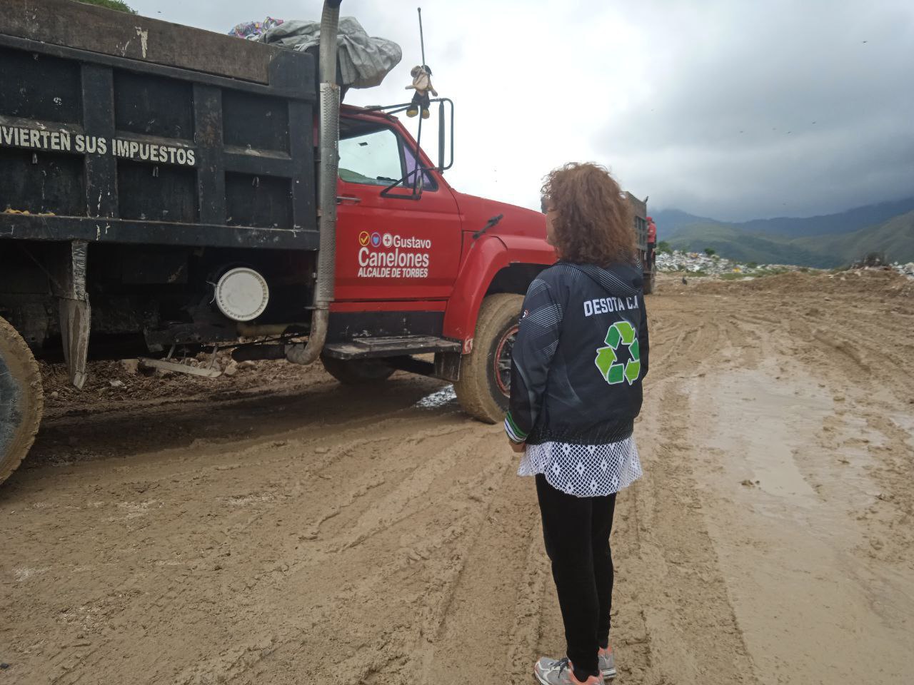 photo_4969869592540941115_y